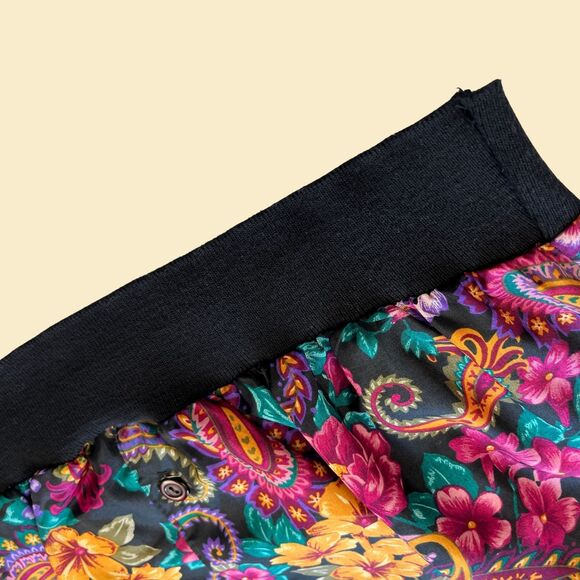 Vintage 70s/80s floral womens shirt by Joanna, 1970s black & pink blouse - Picture 4 of 8